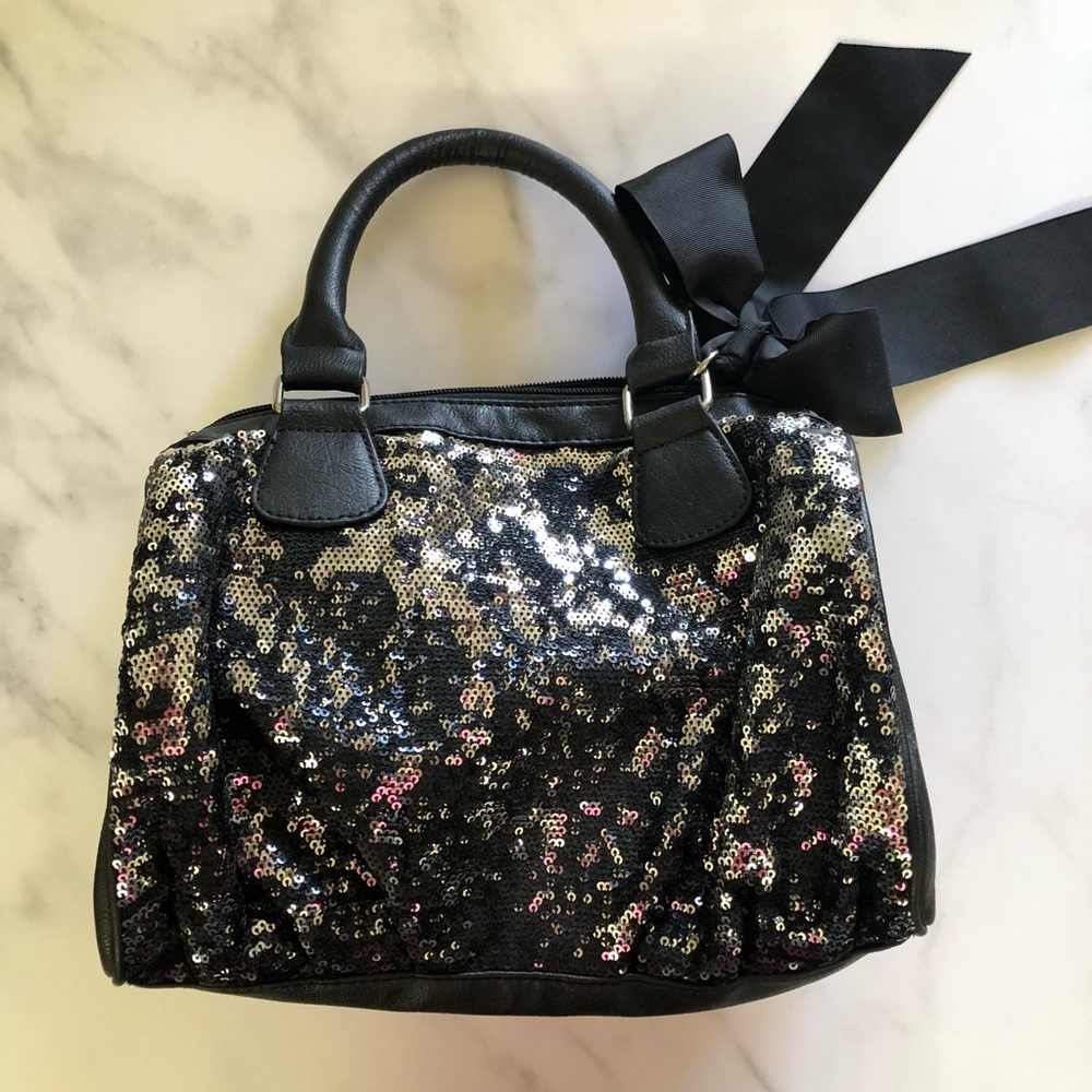 Sequin Purse, Black & Silver with bow